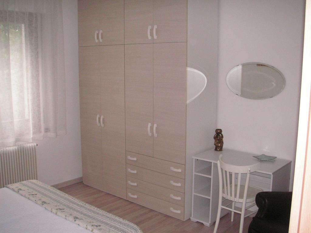 Casa Ferrari Monica Apartamento Calceranica al Lago Quarto foto